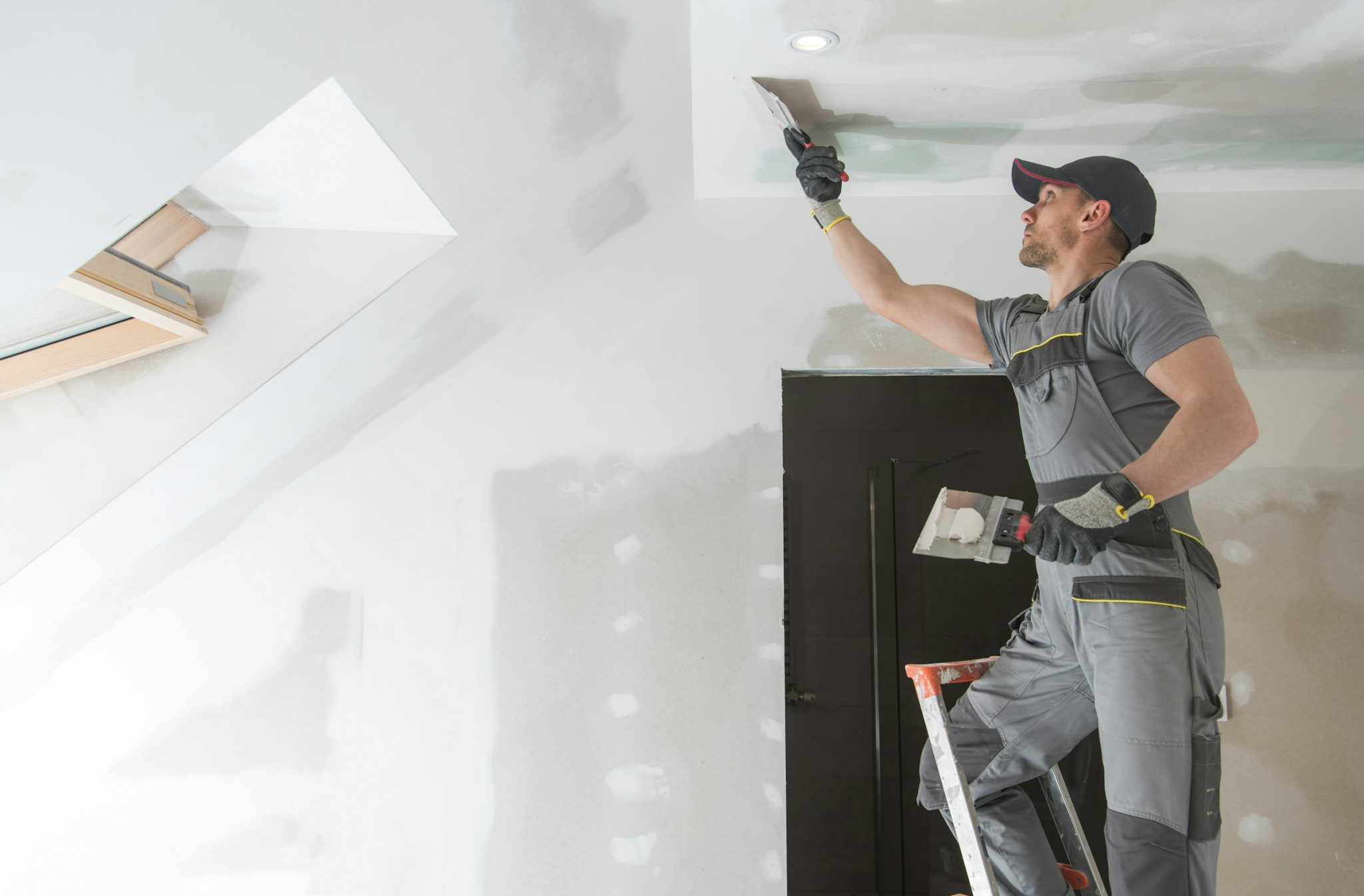How to Patch Drywall: A Complete DIY Guide