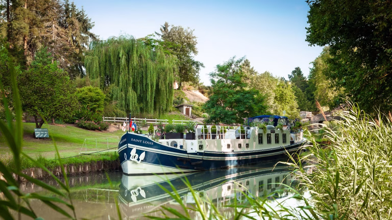 bordeaux barge cruise canal de garonne